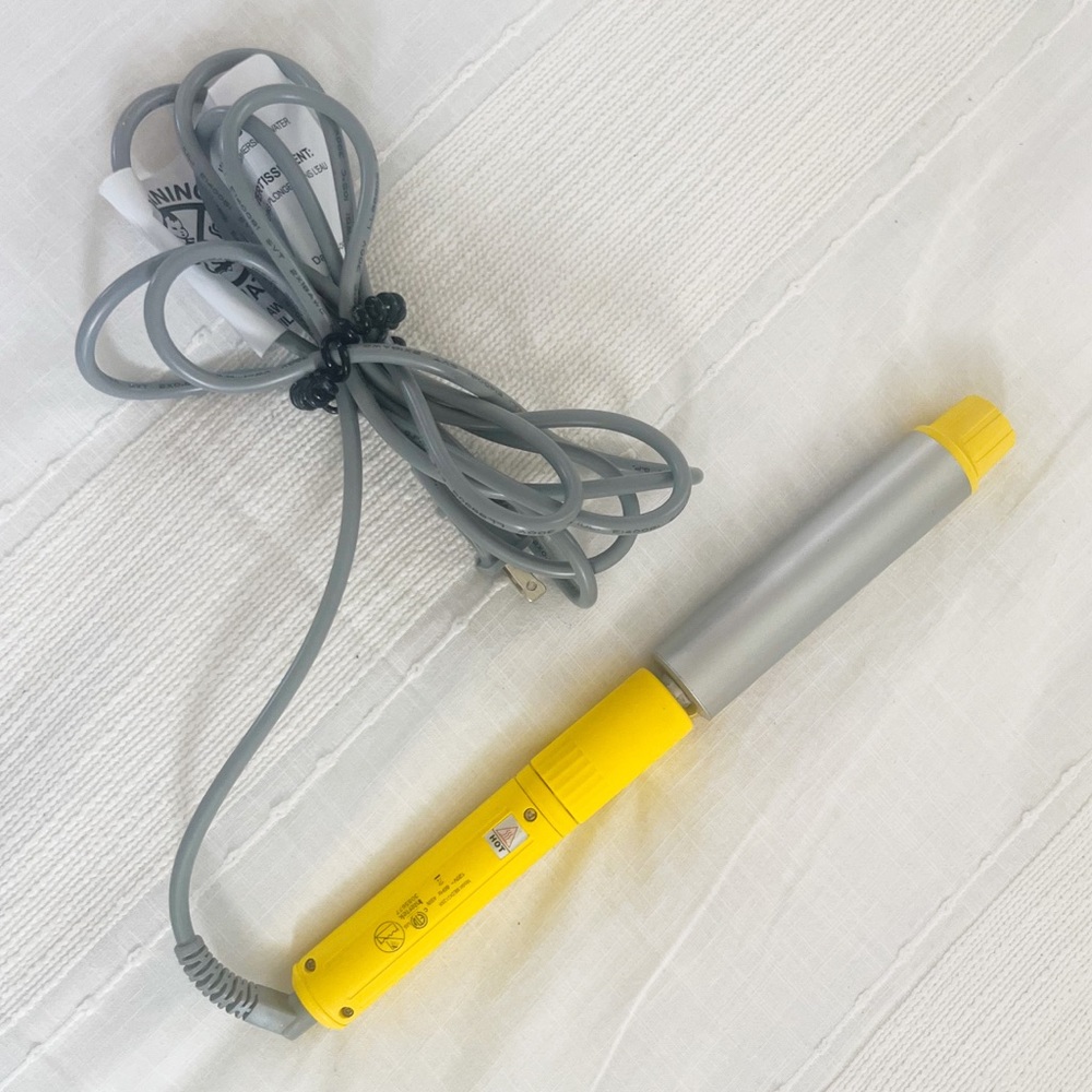 💛🤍Drybar 3 Day Bender Curling Iron